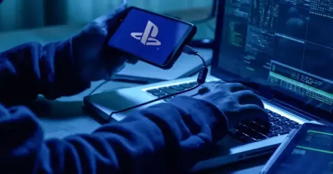 কেনেদৰে হেকিঙৰ বলি হৈছিল Sony Company?